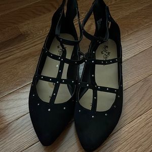 Cute flat dress shoes